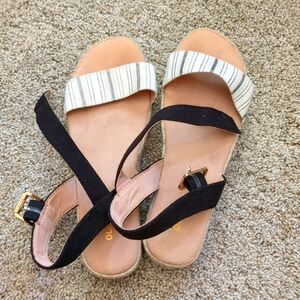 Old navy sandal